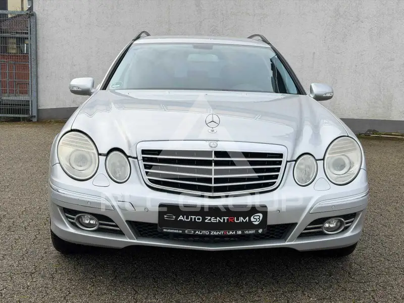 2007 Mercedes Benz E 200