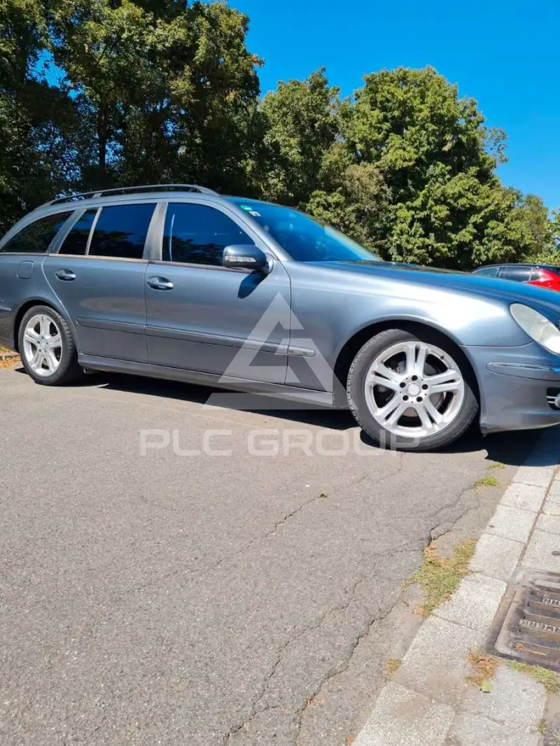 2007 Mercedes Benz E 200