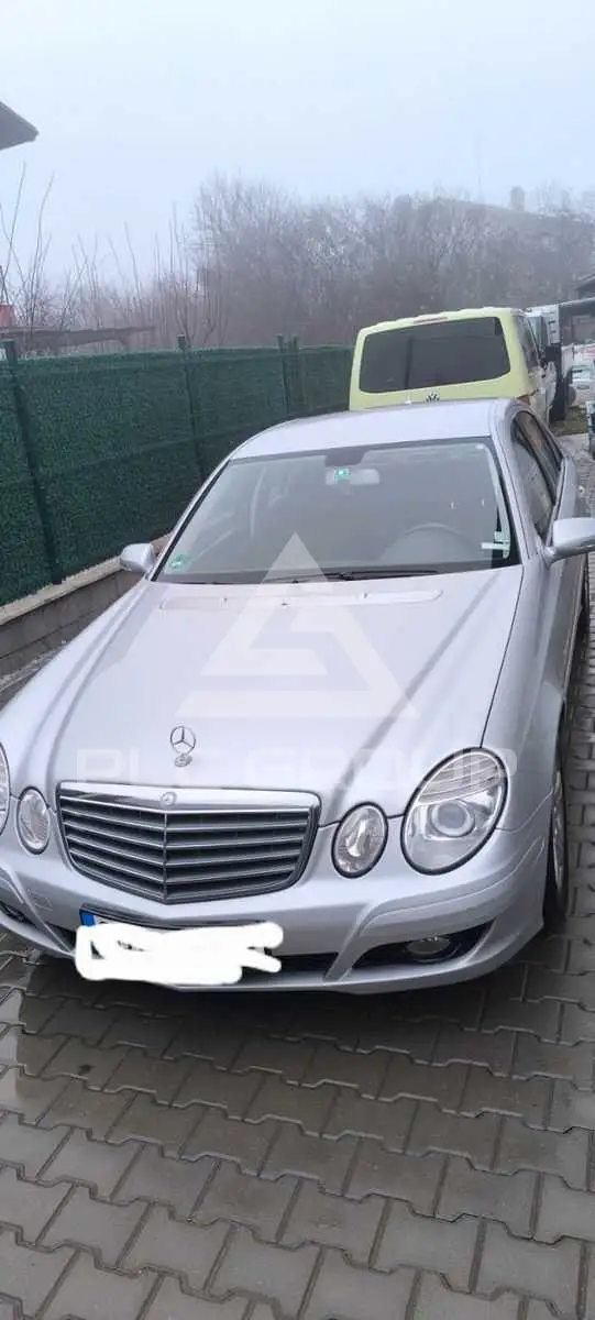 2007 Mercedes Benz E 200