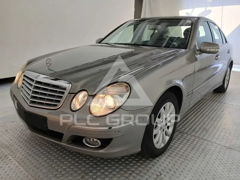 2007 Mercedes Benz E 200