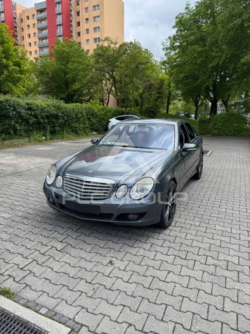 2007 Mercedes Benz E 220