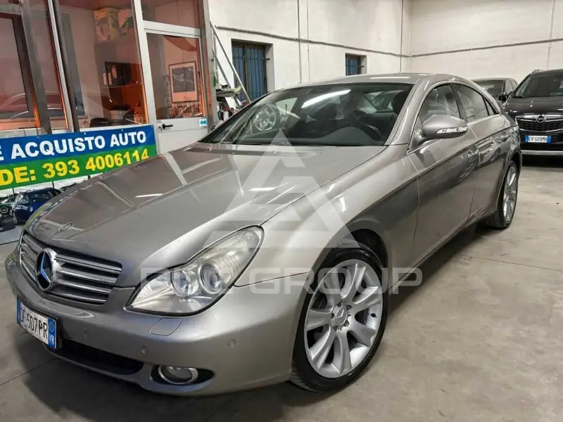 2007 Mercedes Benz CLS 320