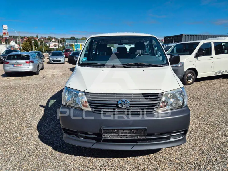 2007 Toyota Hiace
