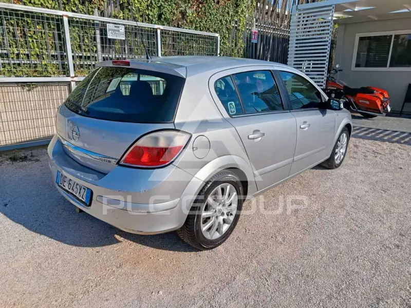 2007 Opel Astra