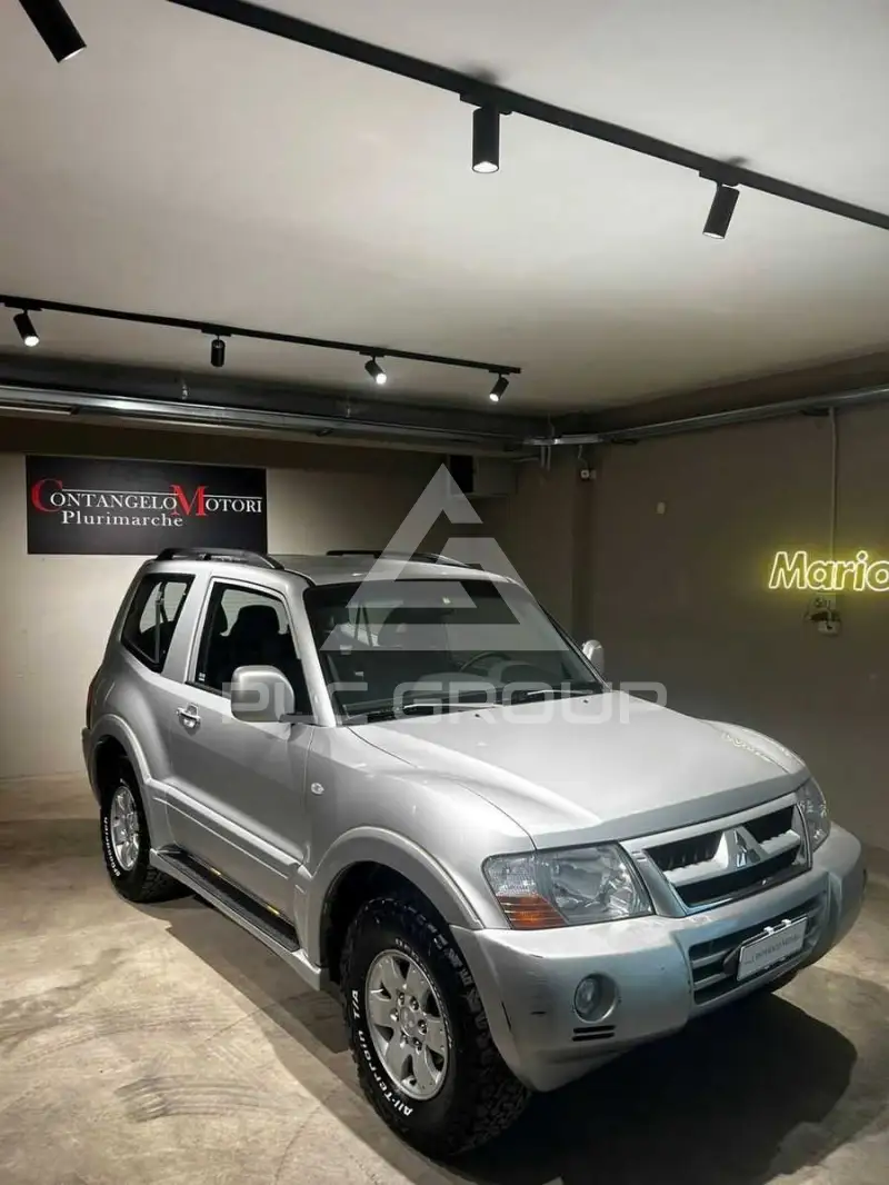 2008 Mitsubishi PAJARO