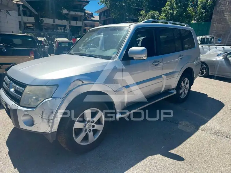 2008 Mitsubishi PAJARO