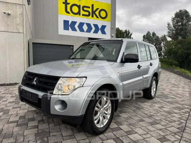 2008 Mitsubishi PAJARO