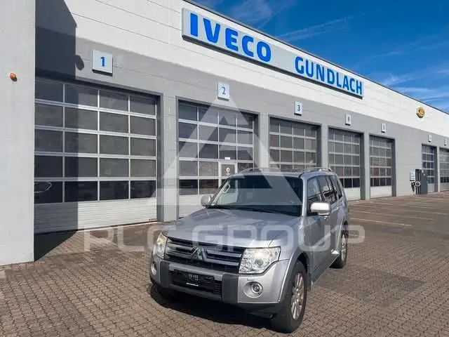 2008 Mitsubishi PAJARO