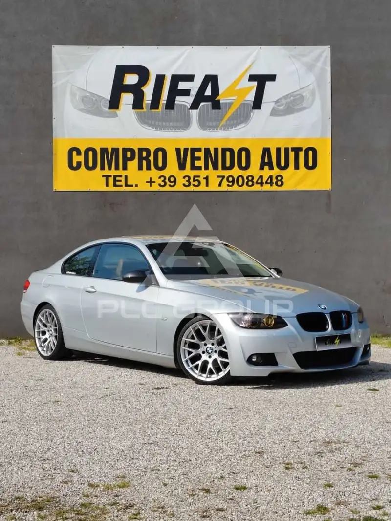 2008 BMW 320