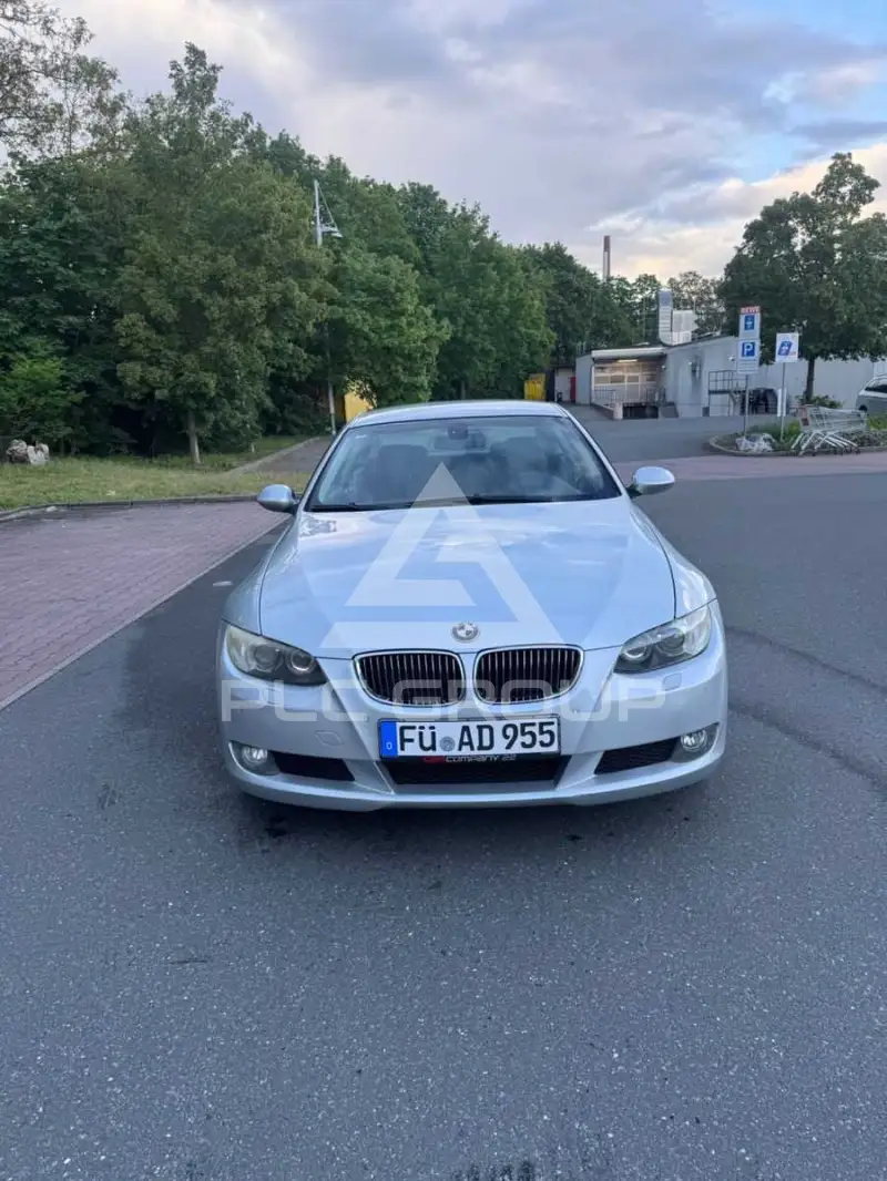 2008 BMW 320