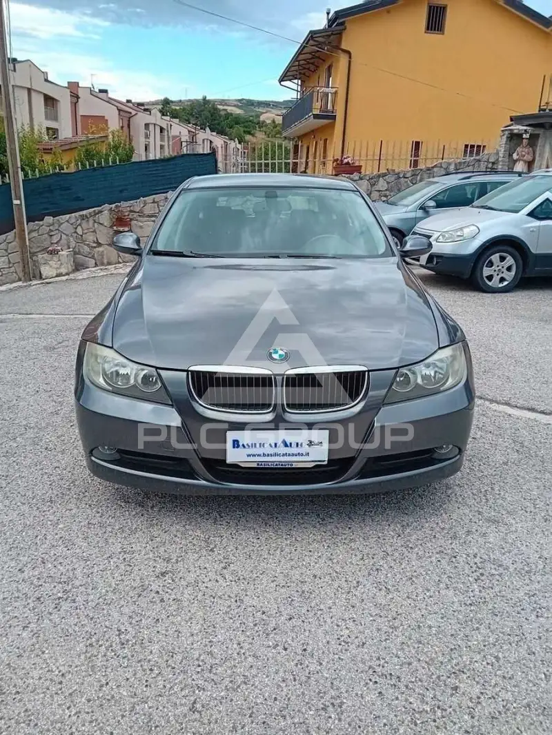 2008 BMW 320