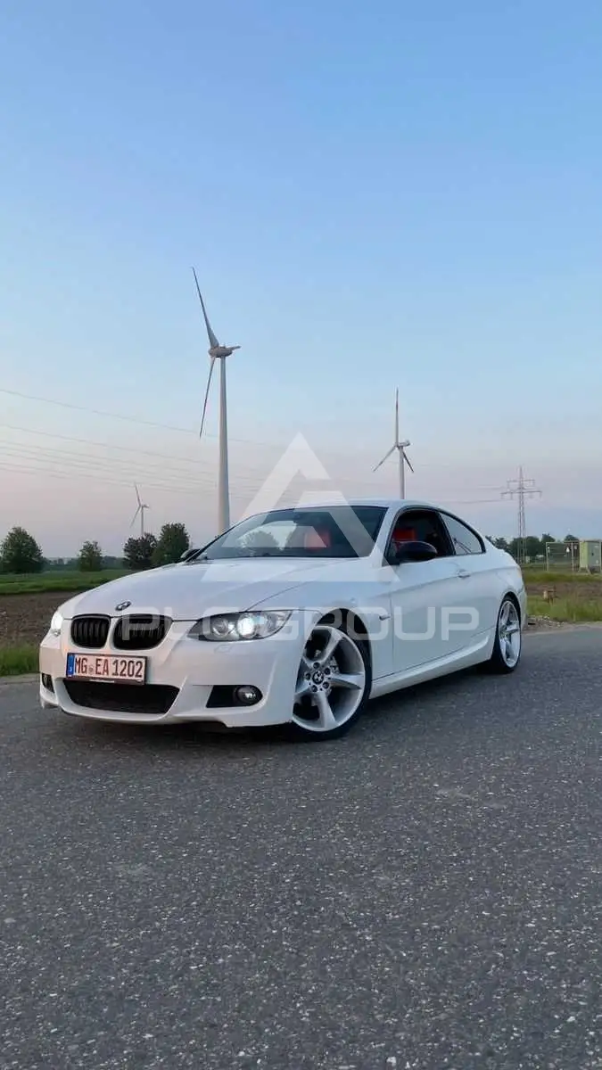 2008 BMW 320