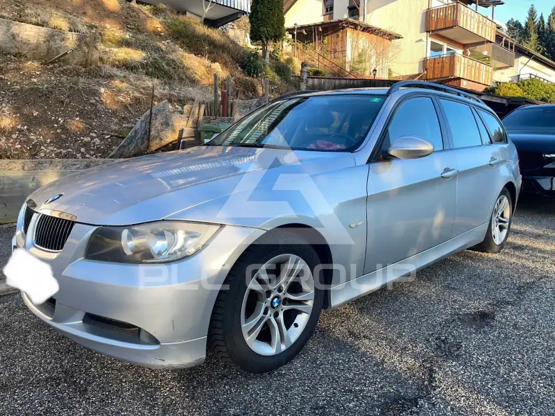 2008 BMW 320
