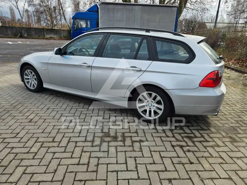 2008 BMW 320