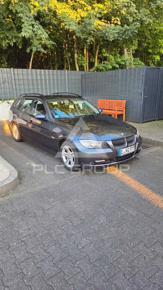 2008 BMW 320