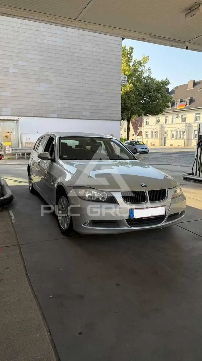 2008 BMW 318