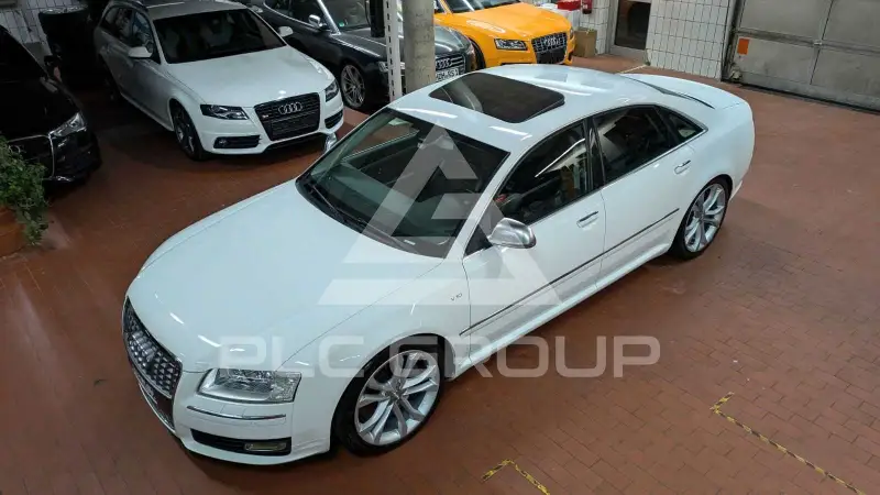 2008 Audi S8