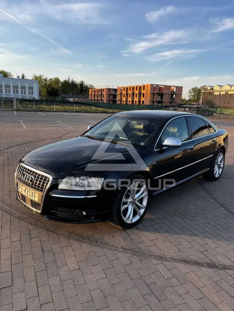 2008 Audi S8