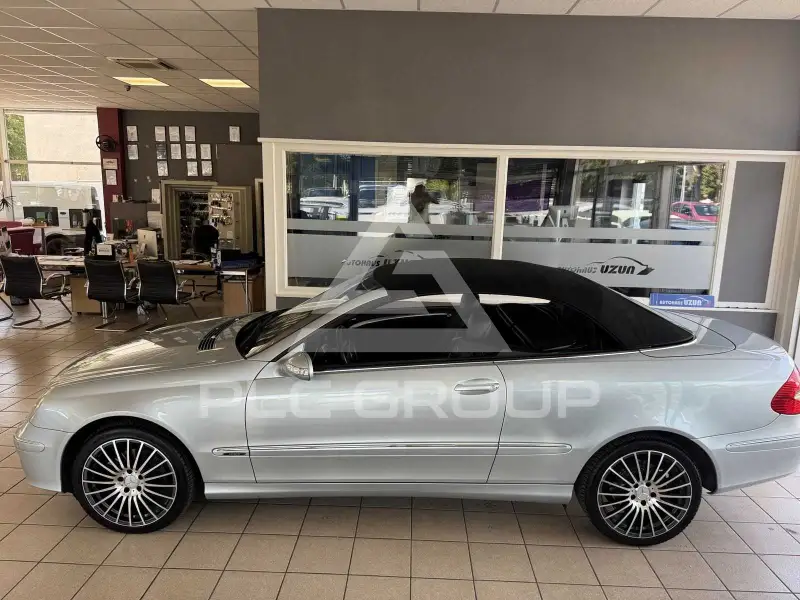2008 Mercedes Benz CLK 200