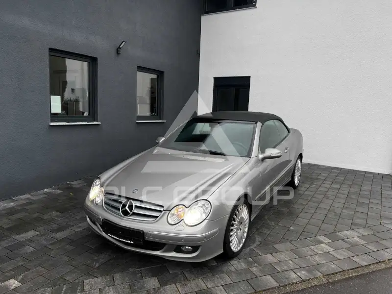 2008 Mercedes Benz CLK 320