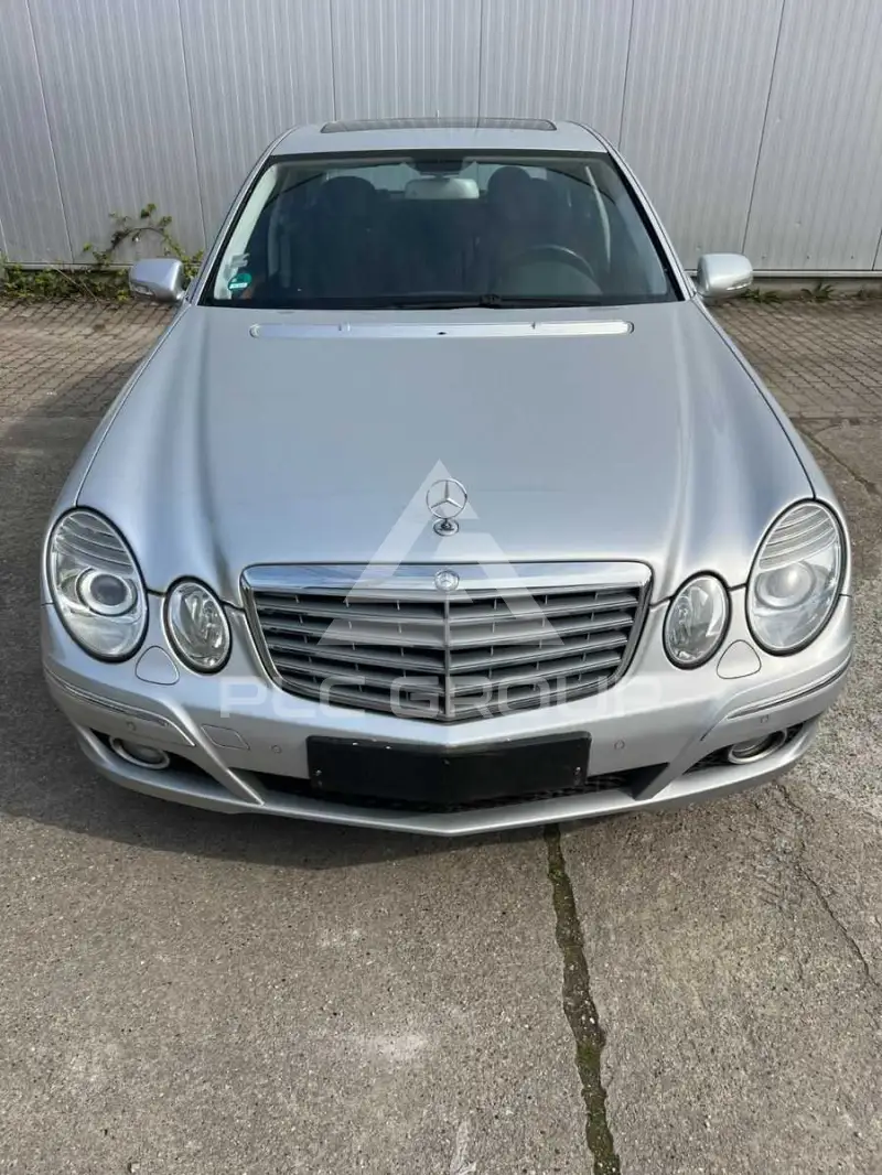 2008 Mercedes Benz E 200