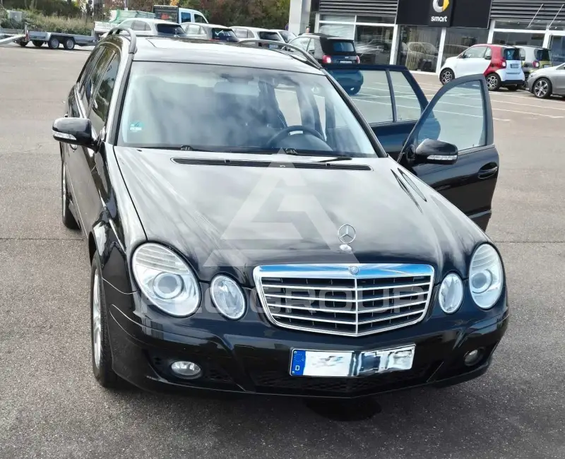 2008 Mercedes Benz E 200