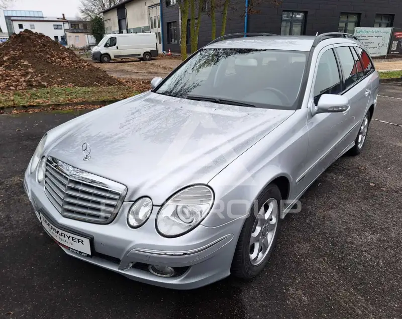 2008 Mercedes Benz E 200