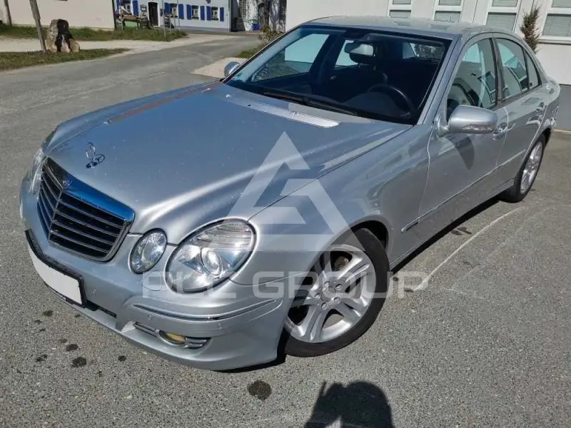 2008 Mercedes Benz E 200