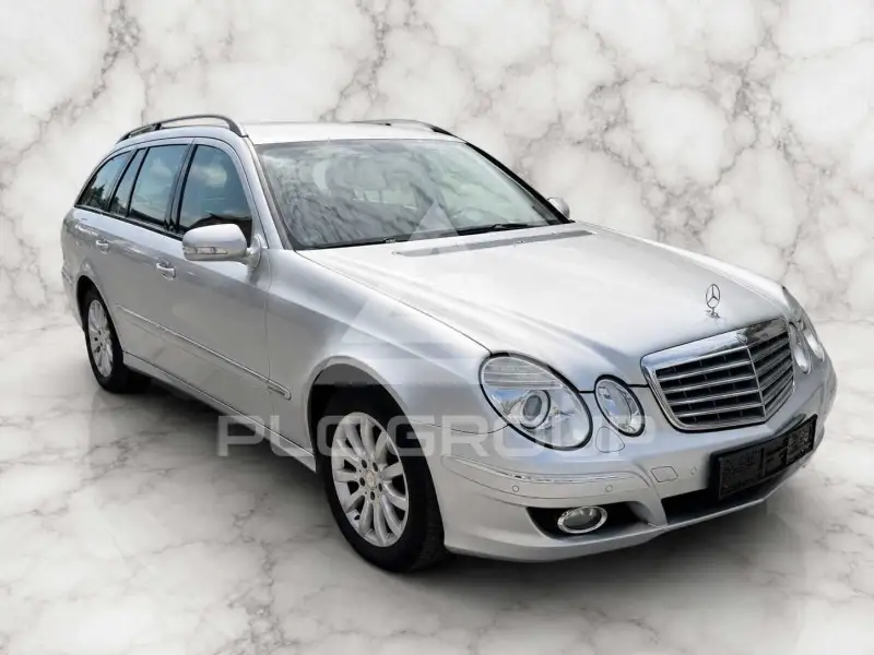 2008 Mercedes Benz E 220