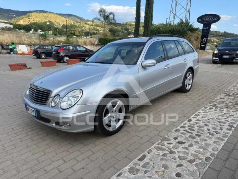 2008 Mercedes Benz E 220