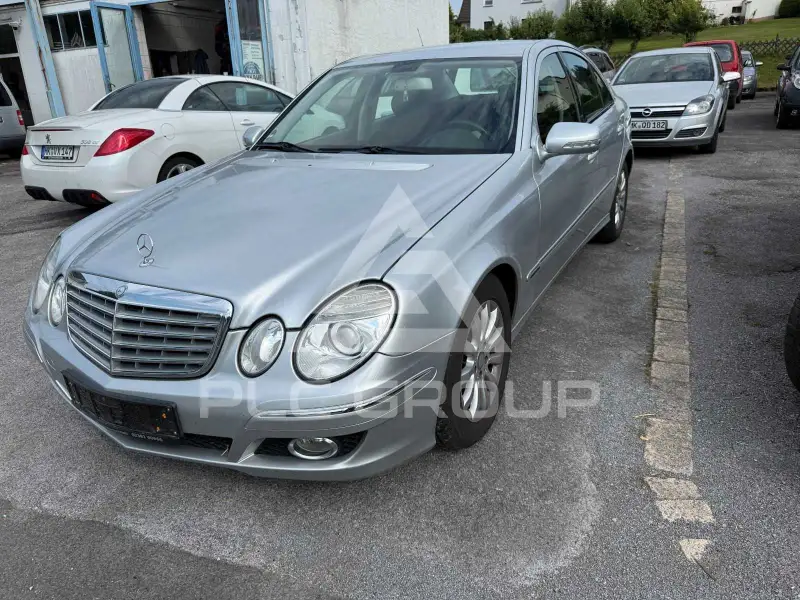 2008 Mercedes Benz E 220