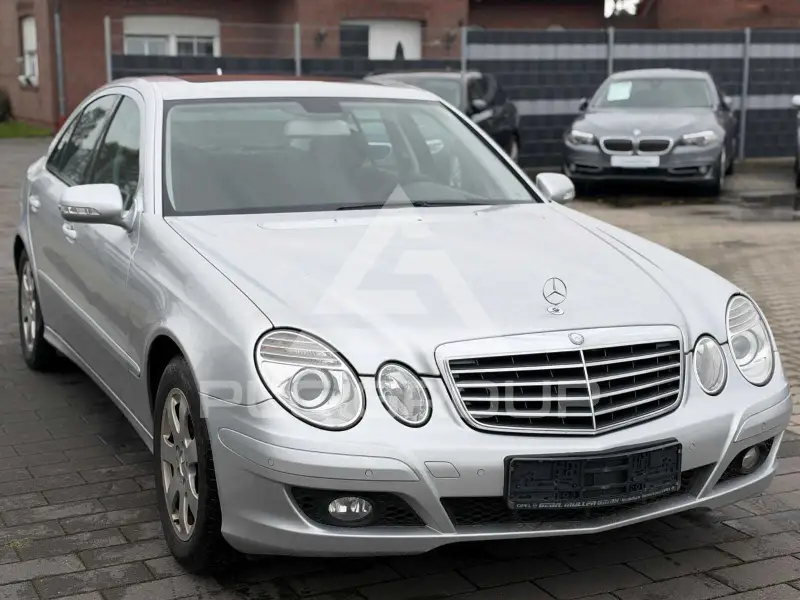 2008 Mercedes Benz E 220