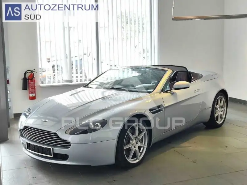 2008 Aston Martin V8