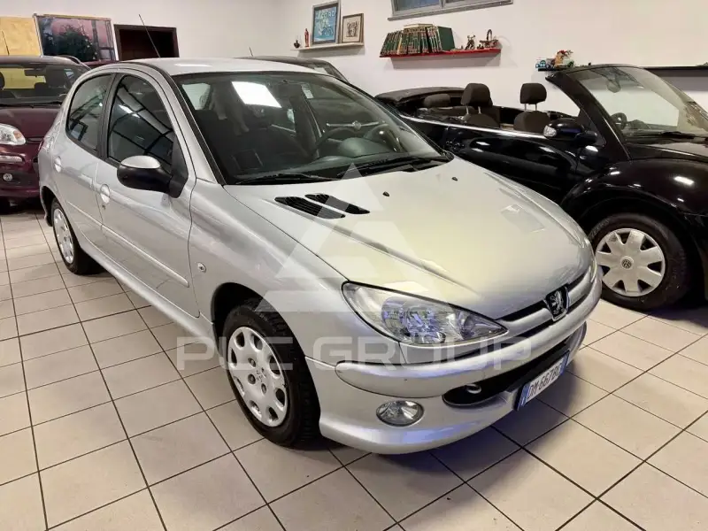 2008 Peugeot 206