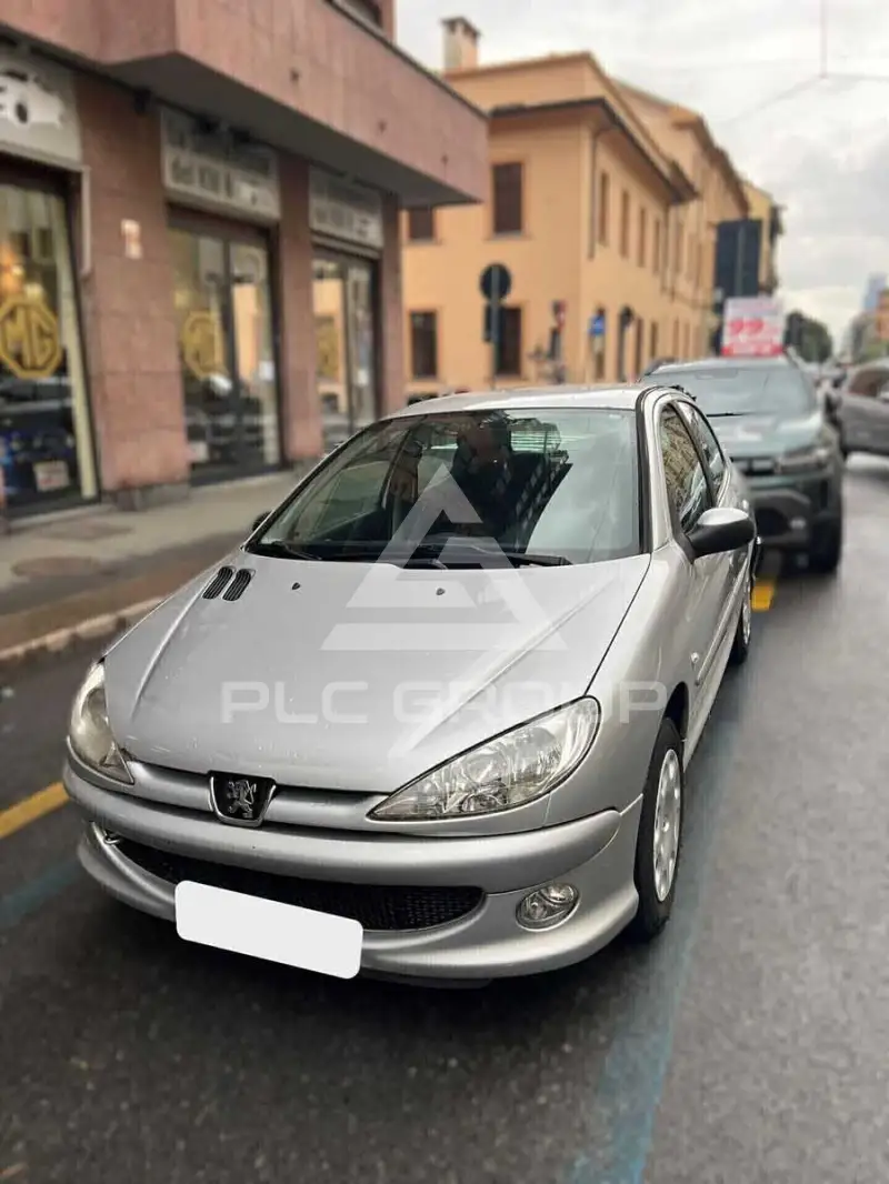 2008 Peugeot 206