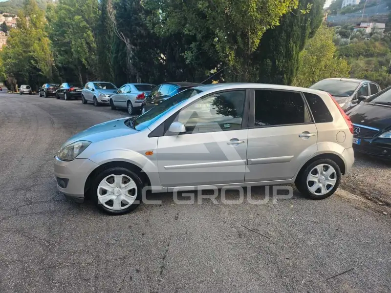 2008 Ford FIESTA