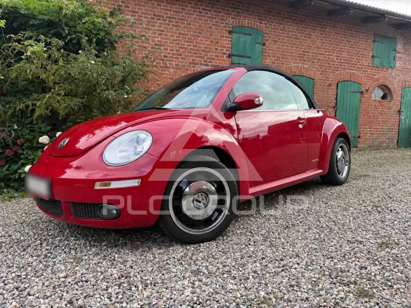 2008 Volkswagen BEETLE