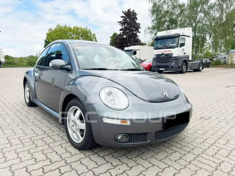 2008 Volkswagen BEETLE