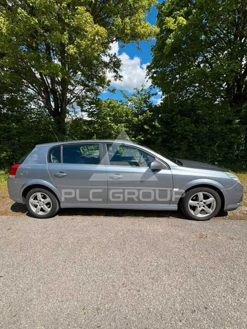 2008 Opel Signum