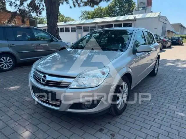 2008 Opel Astra