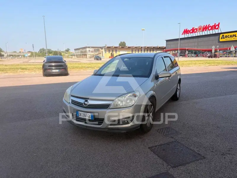 2008 Opel Astra