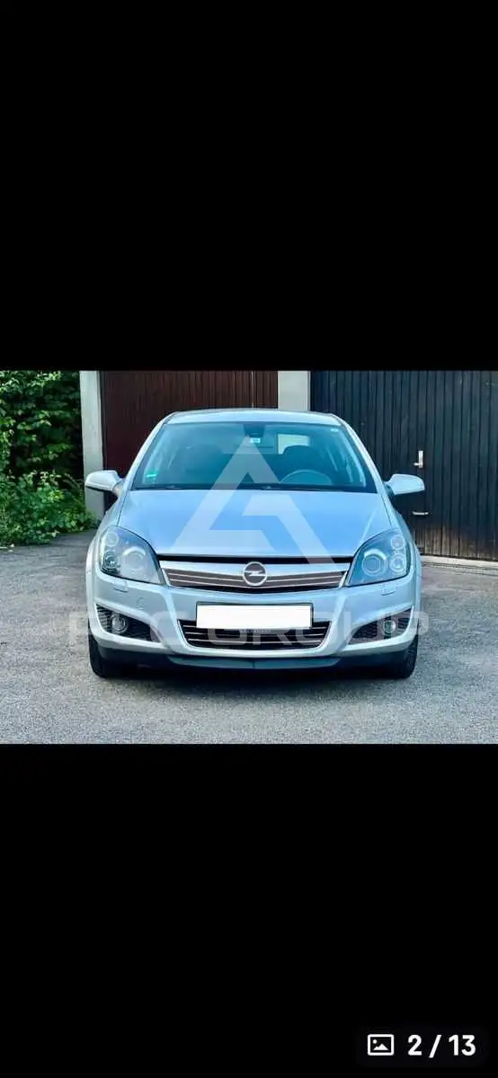 2008 Opel Astra