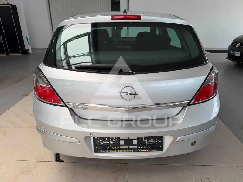 2008 Opel Astra
