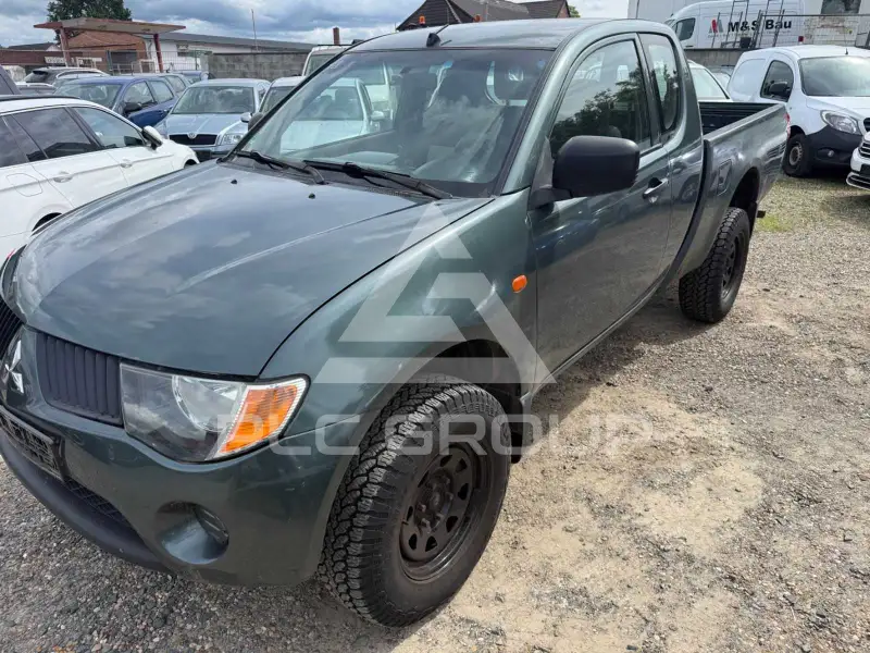 2009 Mitsubishi L200