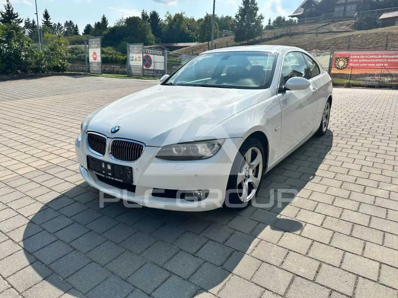 2009 BMW 325