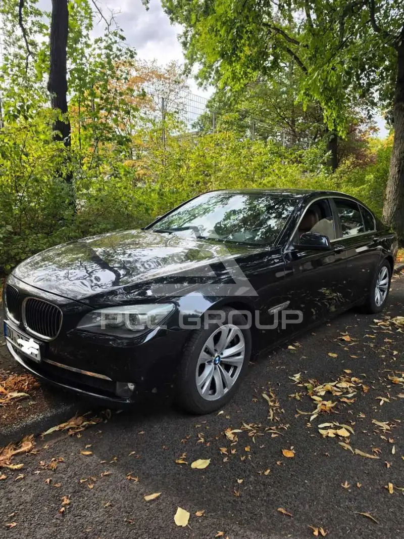 2009 BMW 740