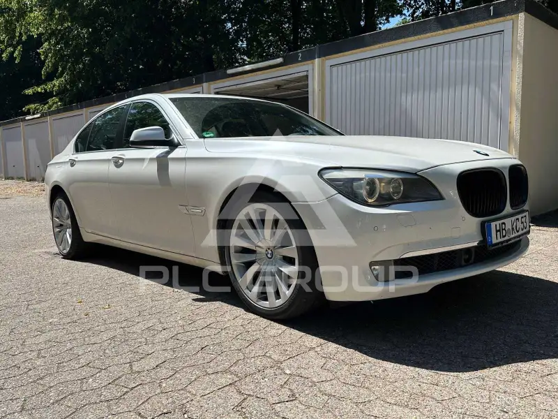 2009 BMW 740