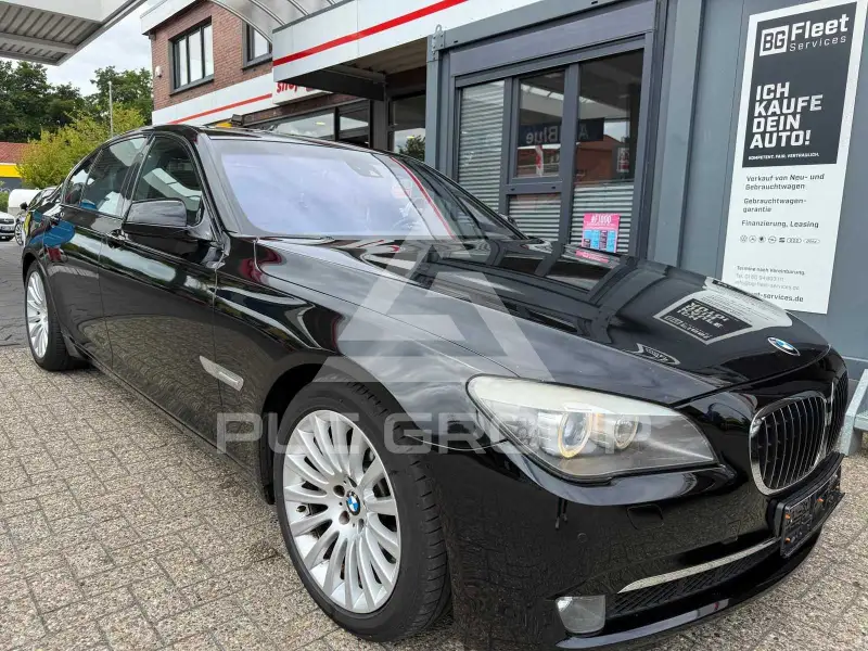 2009 BMW 750