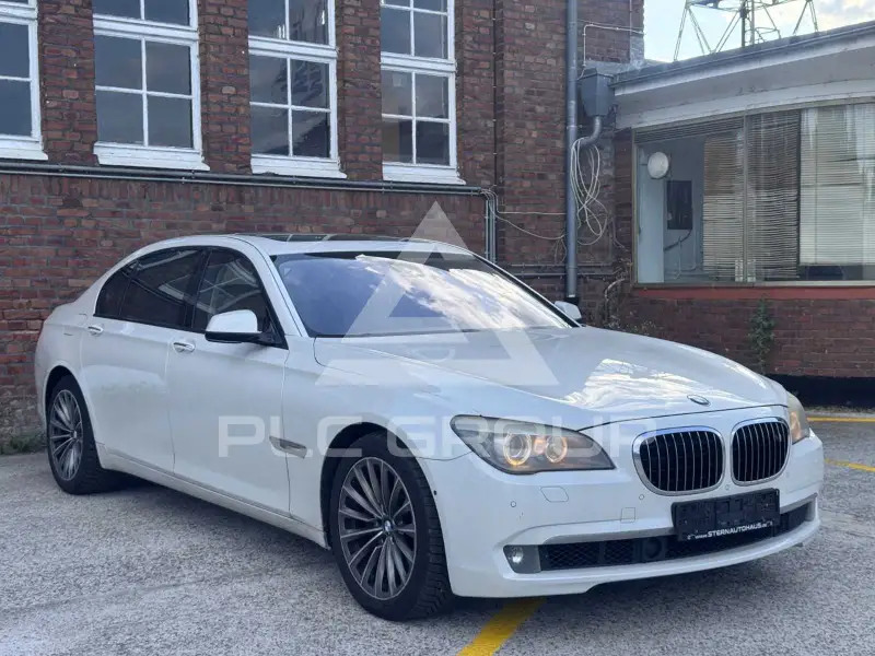 2009 BMW 750
