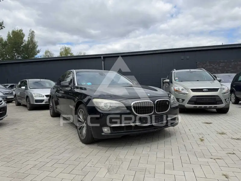 2009 BMW 750